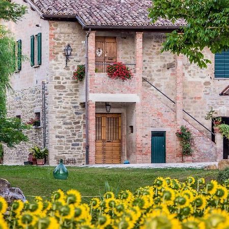 B&B Ponte La Pietra Gubbio Exterior photo