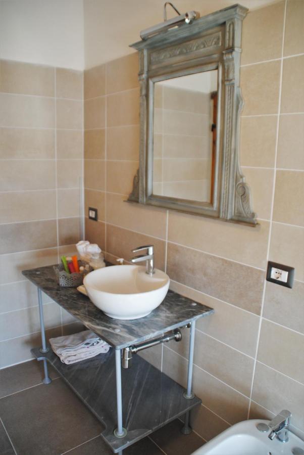 B&B Ponte La Pietra Gubbio Exterior photo